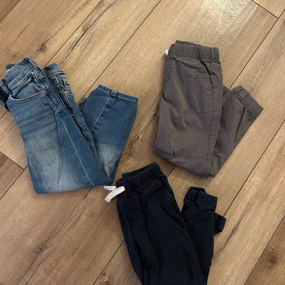 Boys 4T bottoms bundle. GAP Jeans, cat & jack joggers